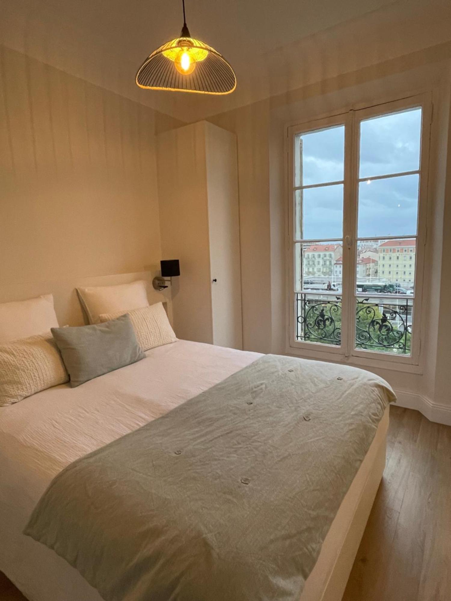 Superbe T2 Climatise Au Centre + Parking Apartamento