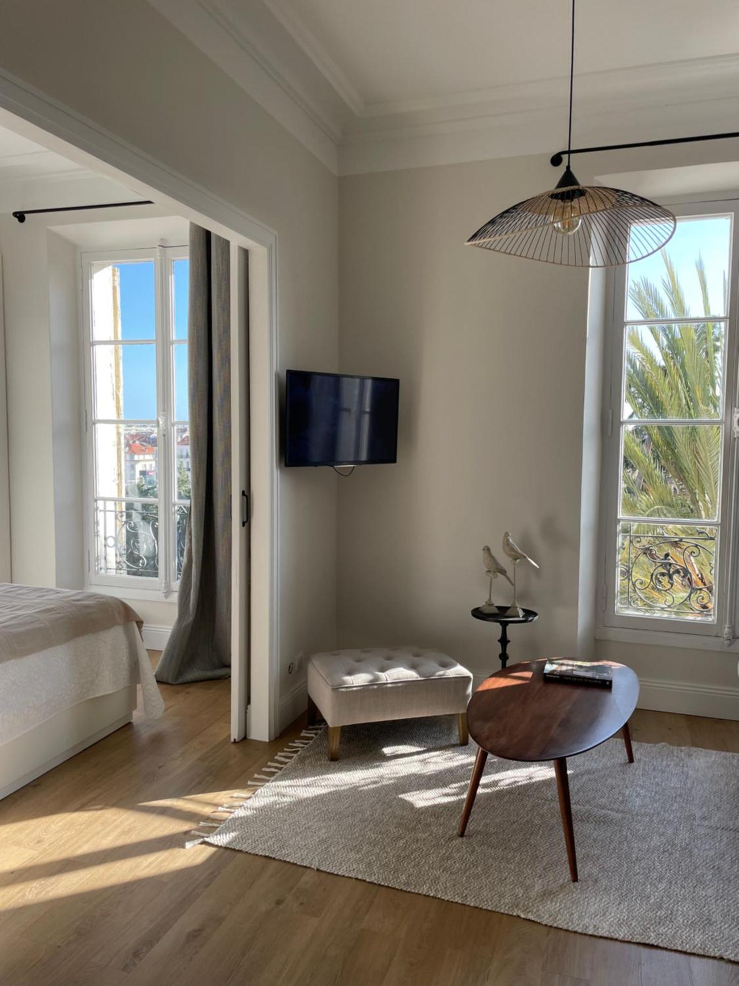 Superbe T2 Climatise Au Centre + Parking Apartamento